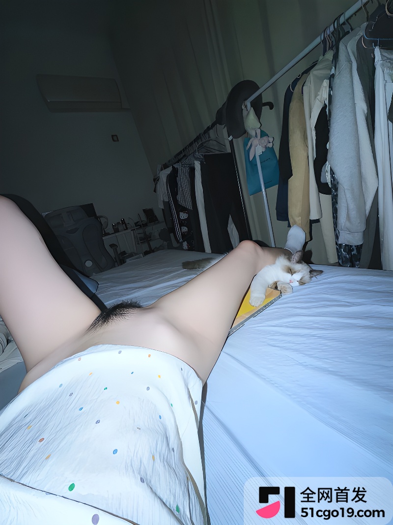 推特福利姬极品粉牛cc与体育生性爱视频5