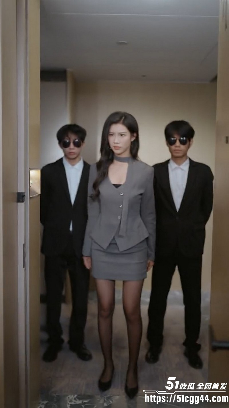 擦边短剧让你做司机你和夫人谈恋爱全集 1