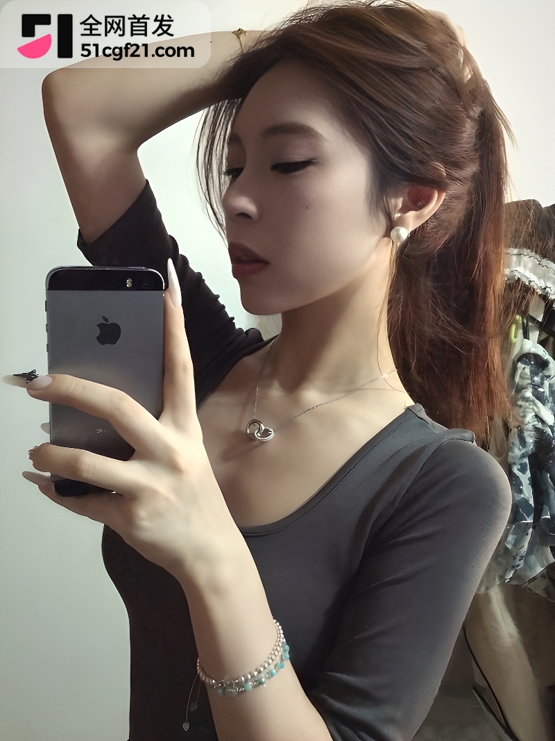 上海高颜值外围李玟芯 6