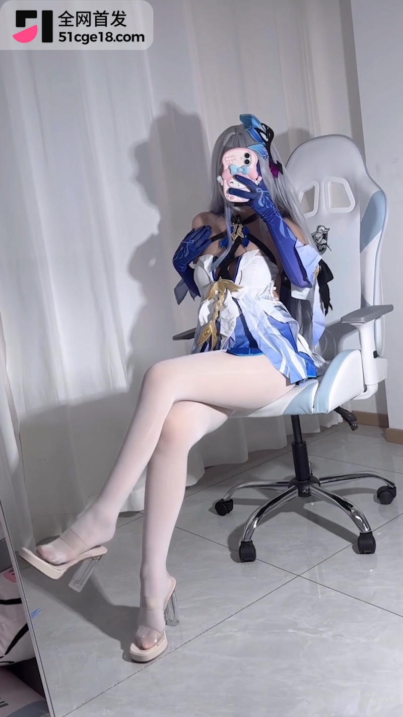 抖音网红 小七  2