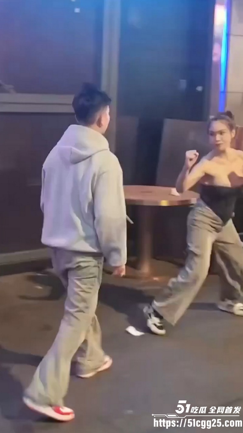 抓奶龙抓手神技重出江湖 1