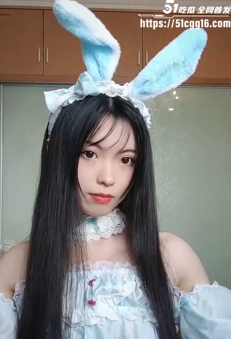 浙江杭州网黄蛇信子姐姐不雅视频曝光2拷贝