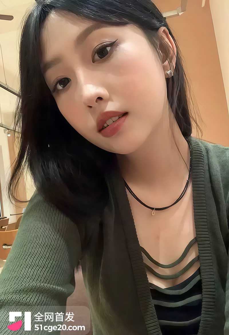 极品高颜值反差婊李晓约炮视频流出2拷贝