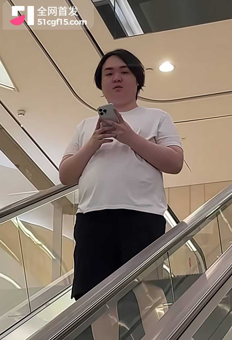 抖音千万网红陈伯连环塌房 3 拷贝