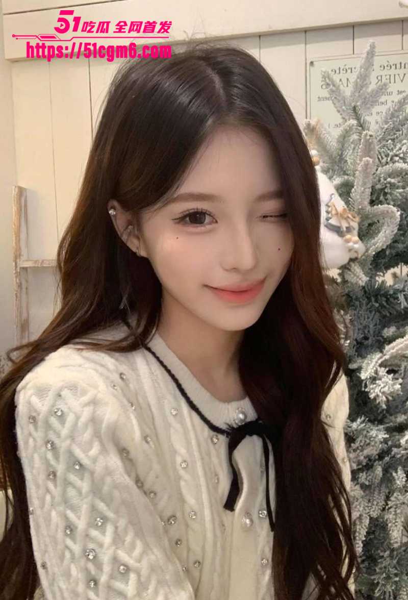 高颜值极品身材少女露脸自拍 1 拷贝
