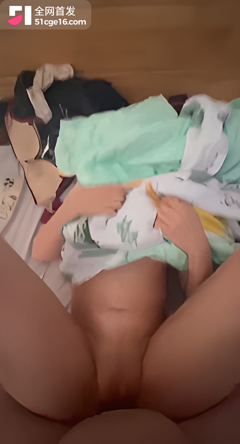 江西九江护理系学生妹性爱自拍  3