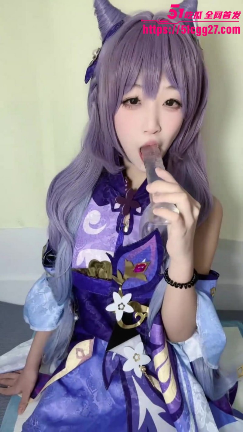萝莉网黄神探狸狸最新私拍01