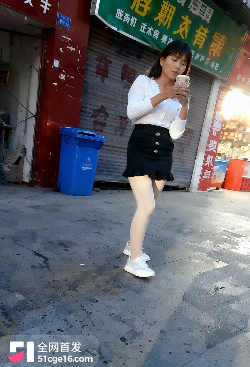 城中村嫖娼偷拍 5 拷贝
