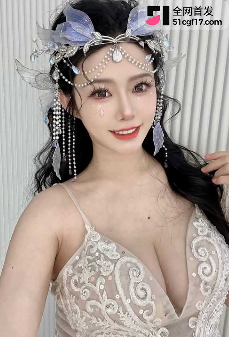 极品高颜值蜜桃臀演员李凯诗不雅视频流出2拷贝 极品高颜值蜜桃臀演员李凯诗不雅视频流出2拷贝