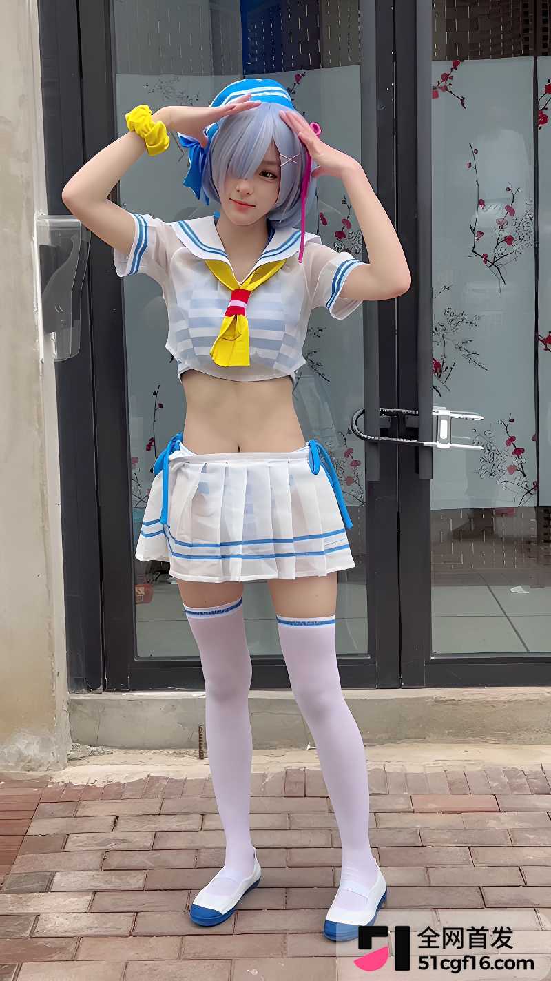 收藏级偷拍神作 少女cos蕾姆一路被大神跟踪抄底 3