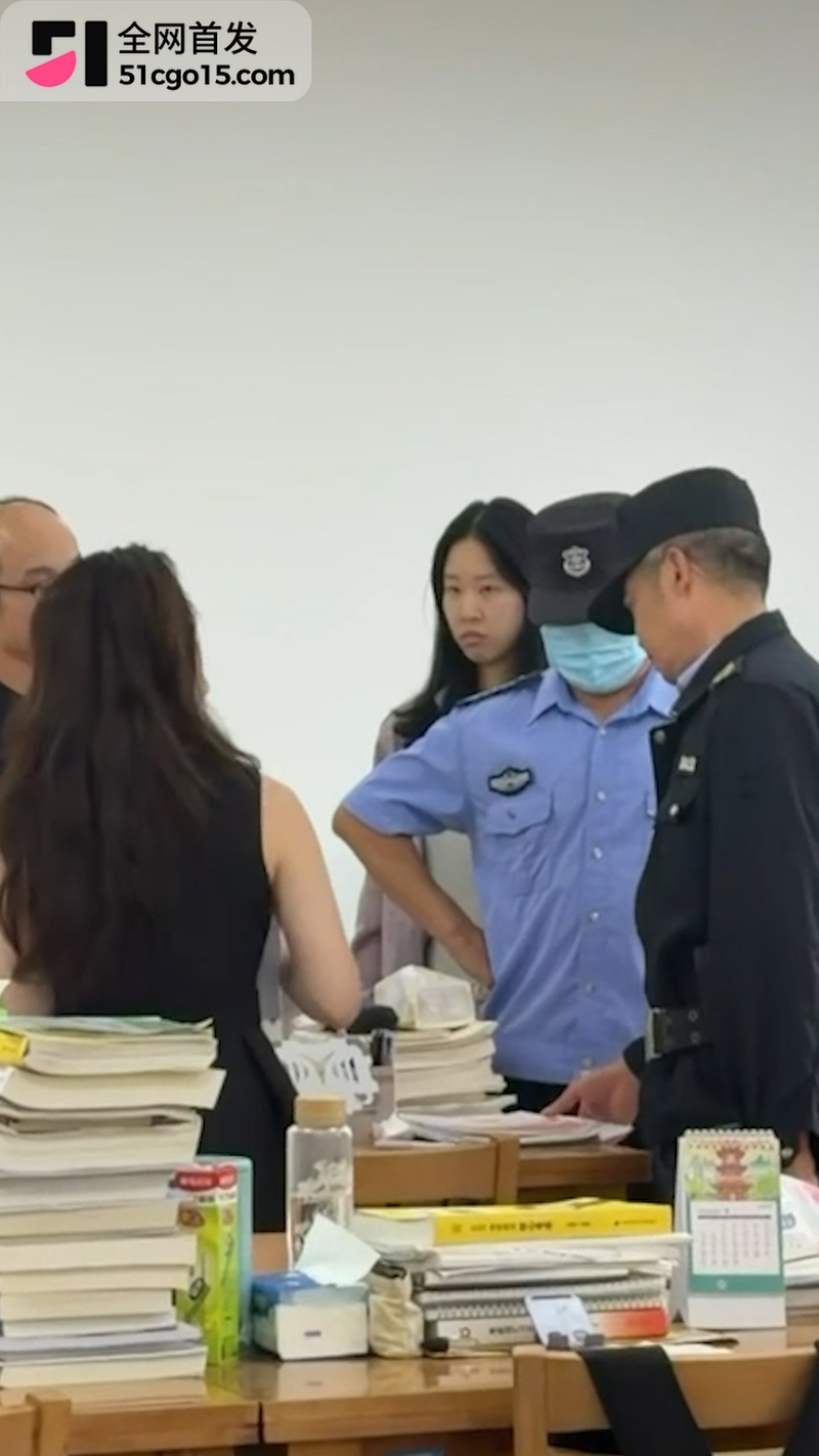 汉江师范学院 玲玲 13