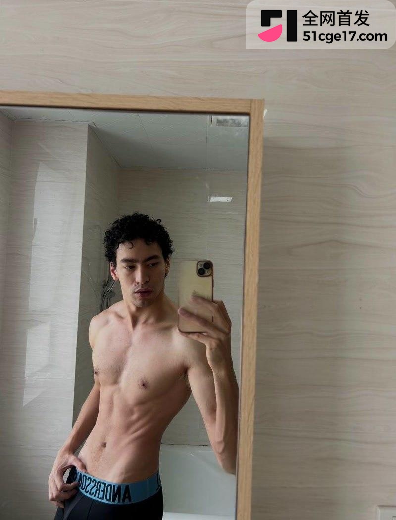 小红书博主 霓霓斯 7
