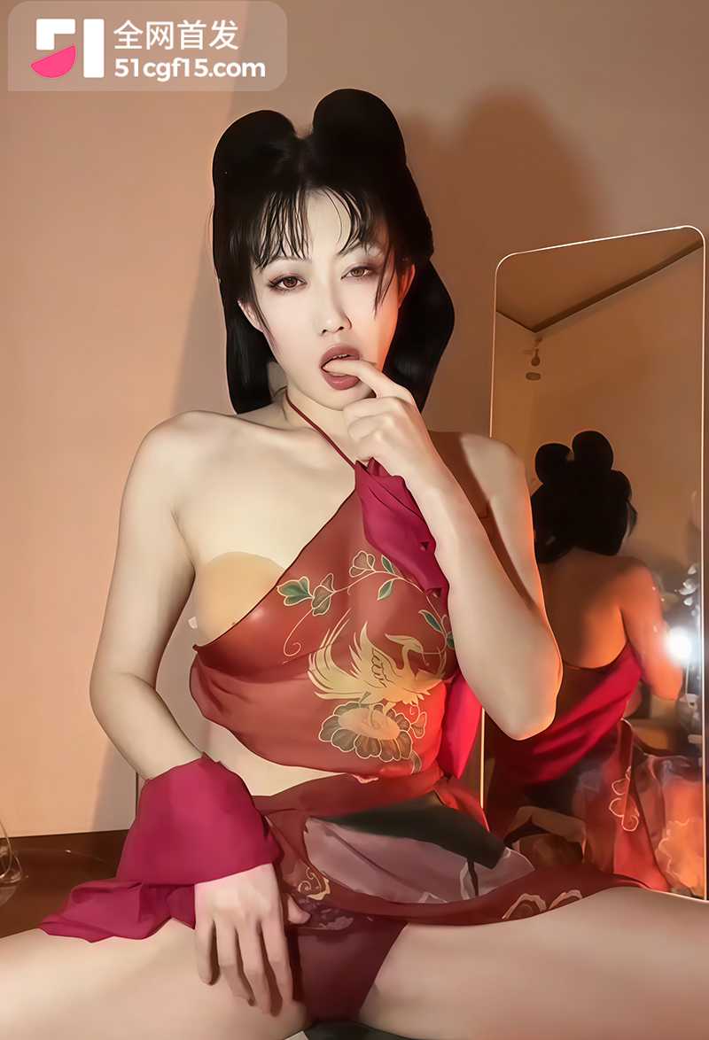 舞蹈老师紫月很会跳定制扭胯热舞漏点合集4拷贝