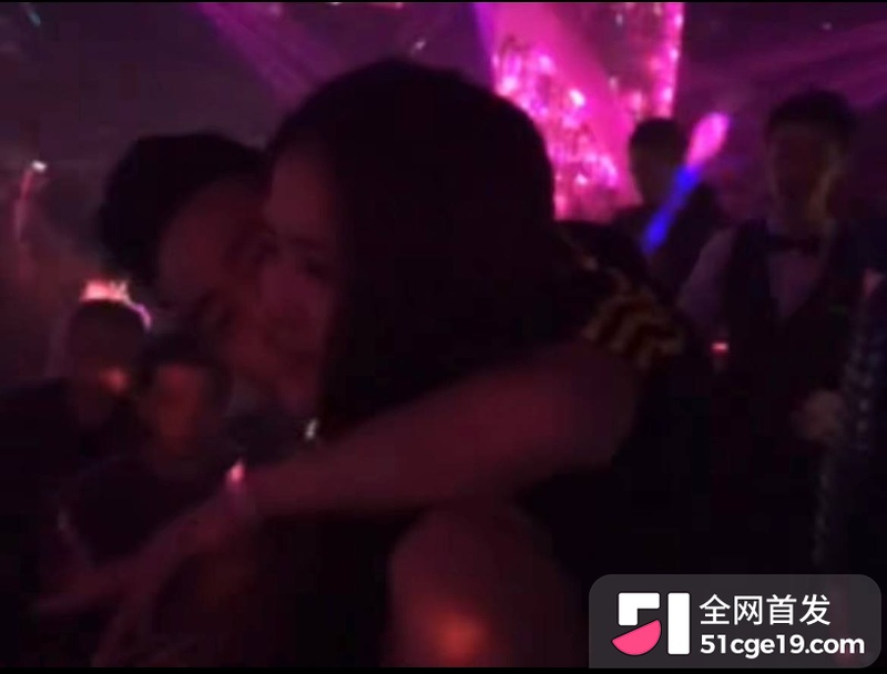 南通丽斐老板娘潘桢卉怒撕老公出轨殷赛金12