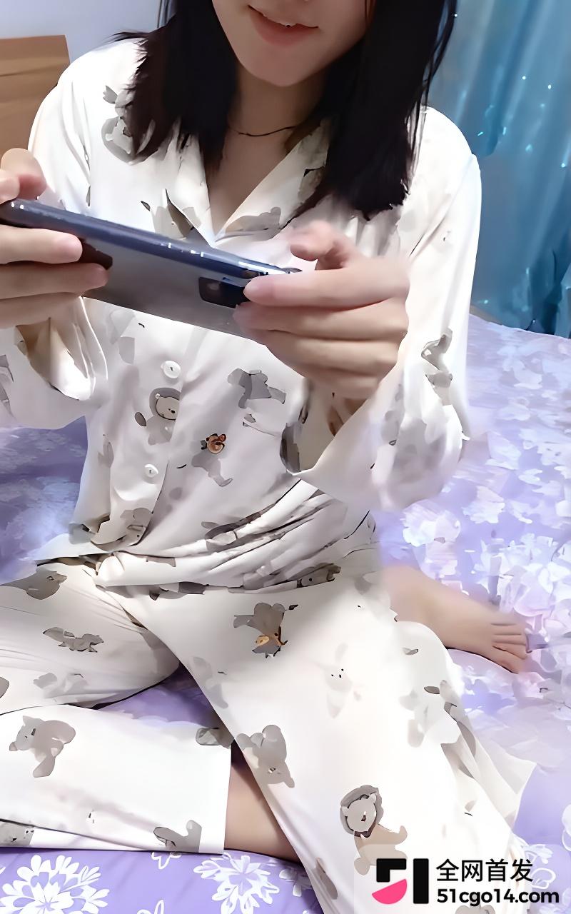 妹妹的第一次给了我忽悠妹妹口交1