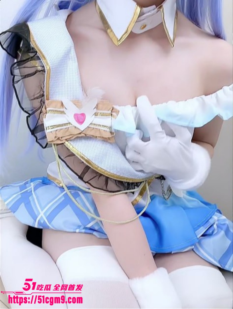 推特网红 铃木羽那 cosplay制服诱惑   2watermarked