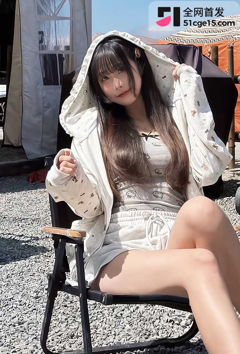 极品高颜值牙医助理网红小茹与金主在酒店里自拍2拷贝
