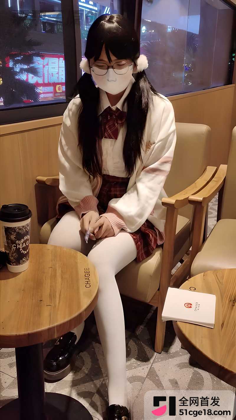 双马尾萝莉 栗栗子 JK制服塞跳蛋上街 1