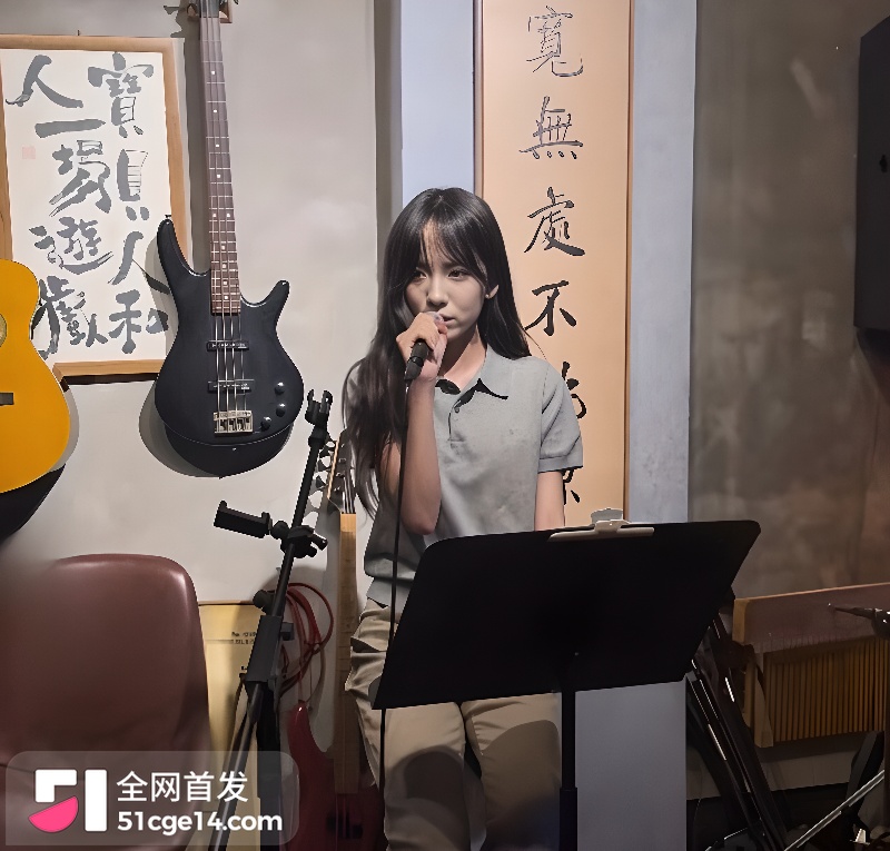 青岛民谣女歌手 立方圆 性爱视频 6