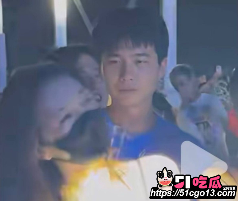 王菲男闺蜜Ryan音乐节性骚扰陈粒024