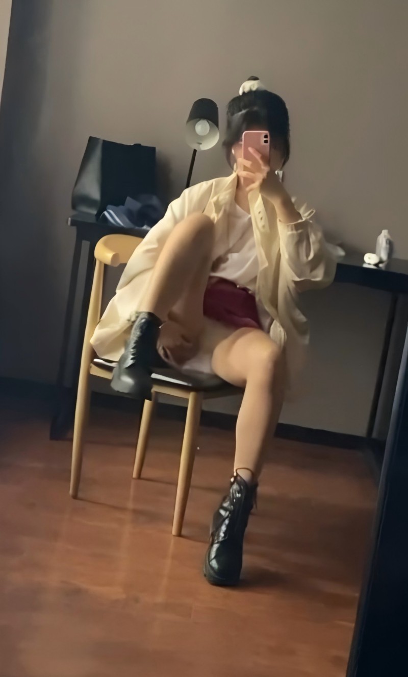 校花级女神被前男友曝光04