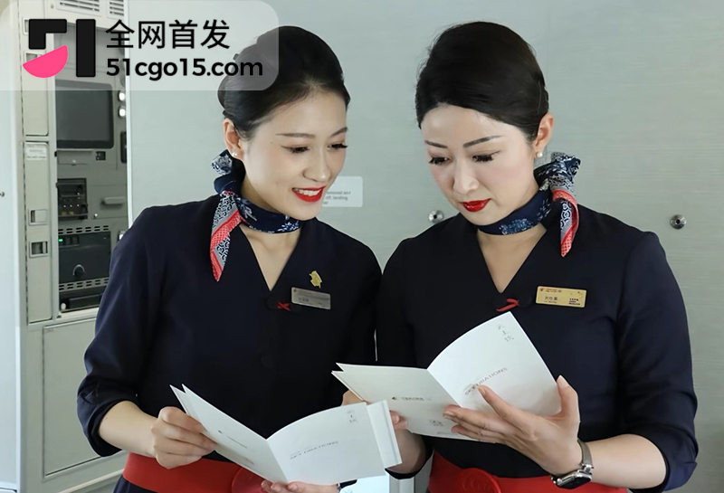 东航客舱劳模刘仕英性爱视频曝光 2 拷贝