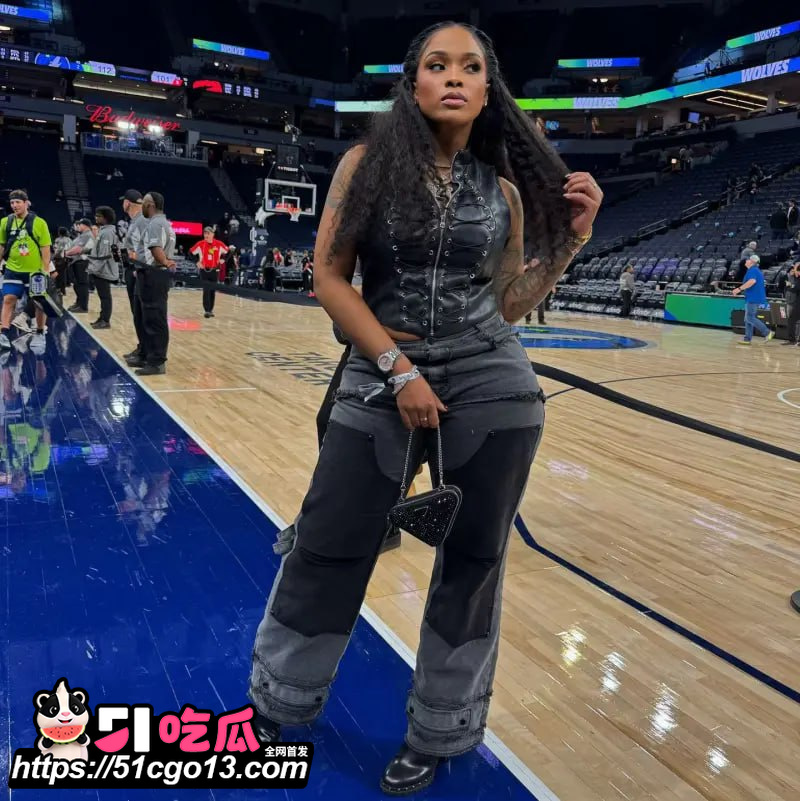 NBA球星 安东尼·爱德华兹 脚踏多只船 9