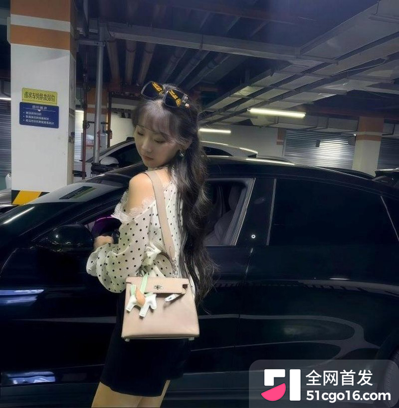 抖音主播 王新月 纯情人设翻车 9