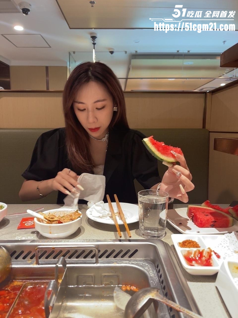 广东少妇 冯思思 经期做爱 2 广东少妇 冯思思 经期做爱 2
