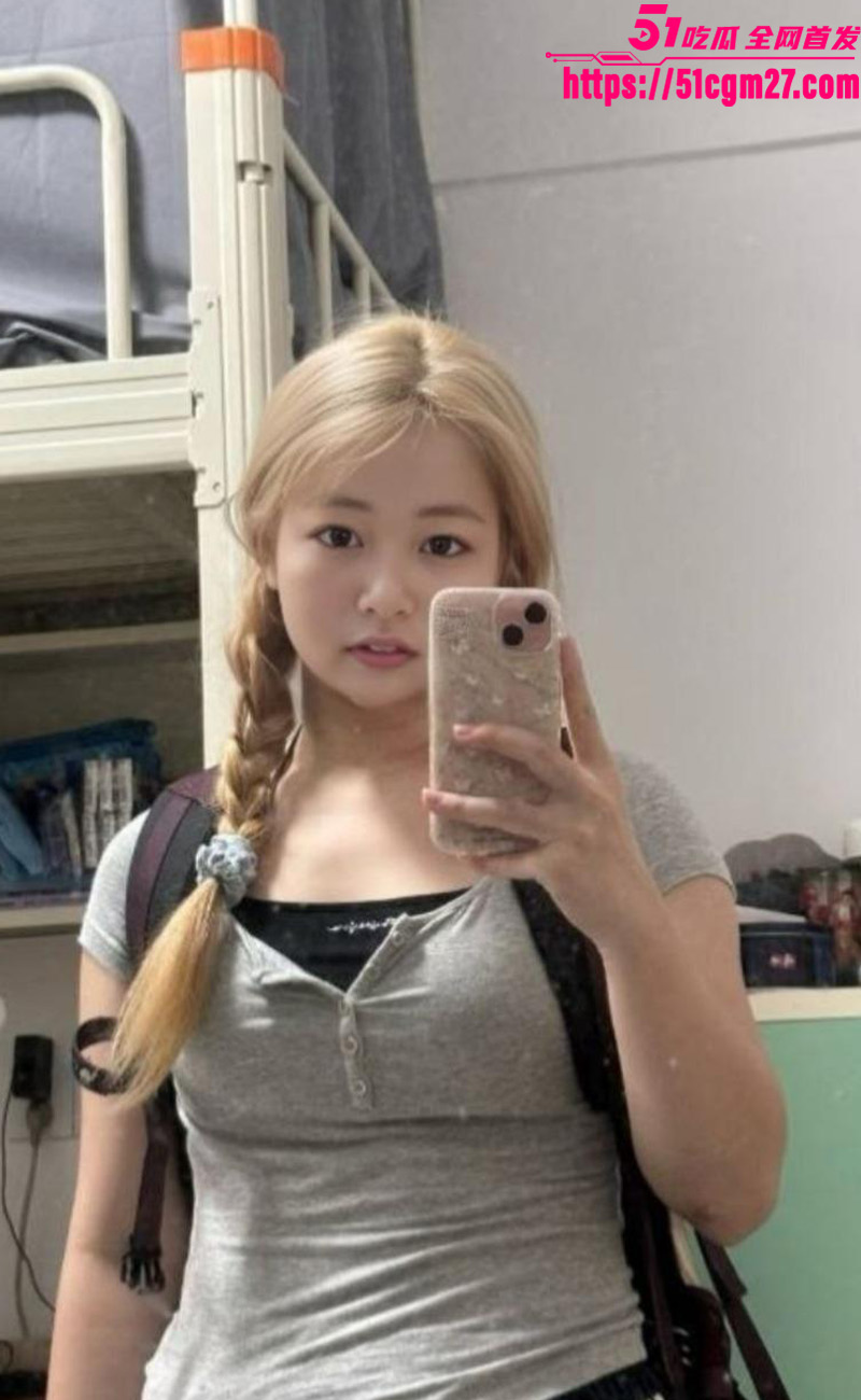 女大学生蒋欣12