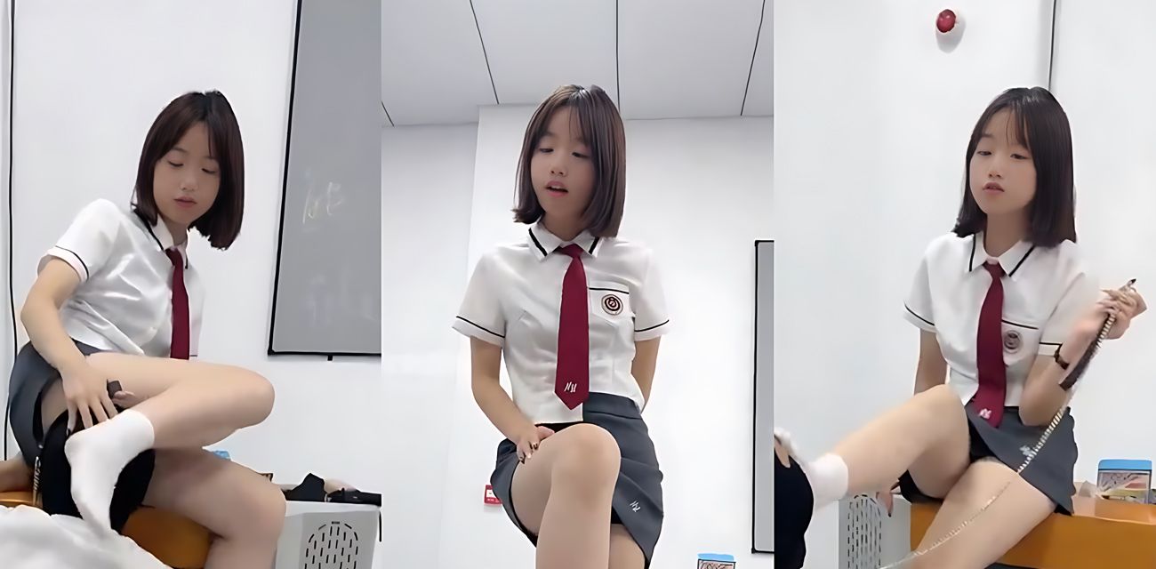 短发女王 松紫大大 剧情调教 双女主JK制服教室蹂躏痴汉老师 白袜臭脚言语侮辱刺激感爆棚