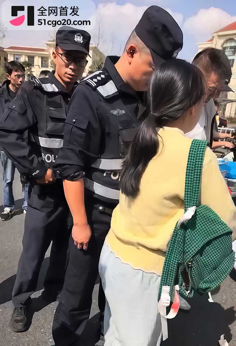 青白江小学门口吵架杀人 7 拷贝