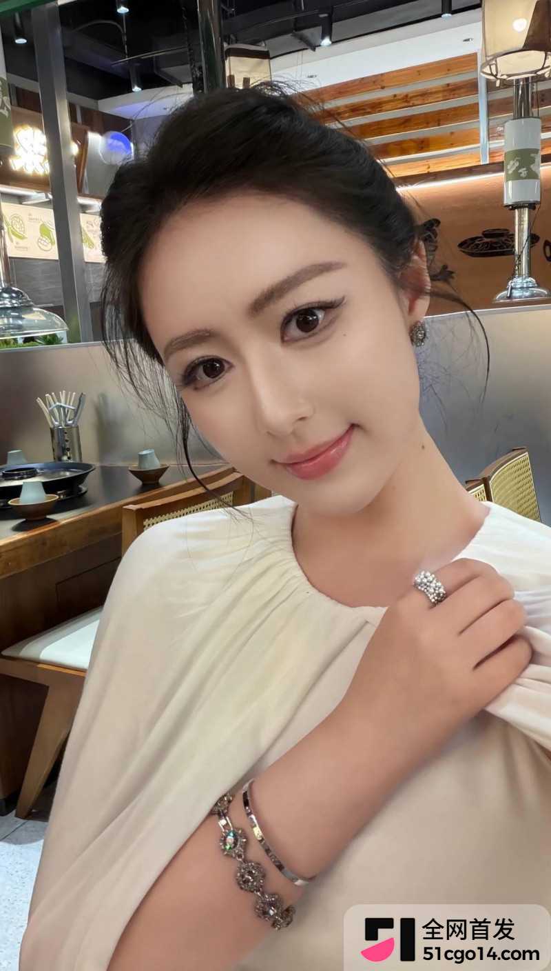 全网疯求蓝色蝴蝶结视频5