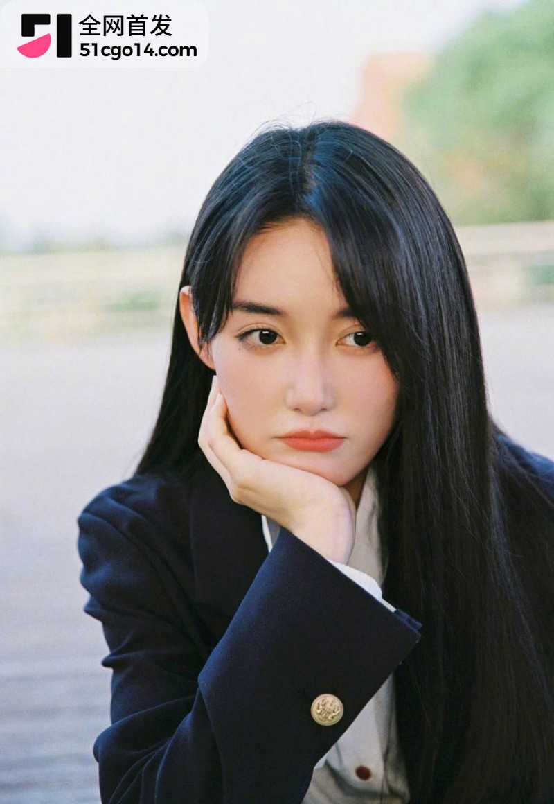 德云少班主 郭麒麟 与蒋依依恋情曝光 街头醉吻不雅视频流出 老郭有希望抱孙子