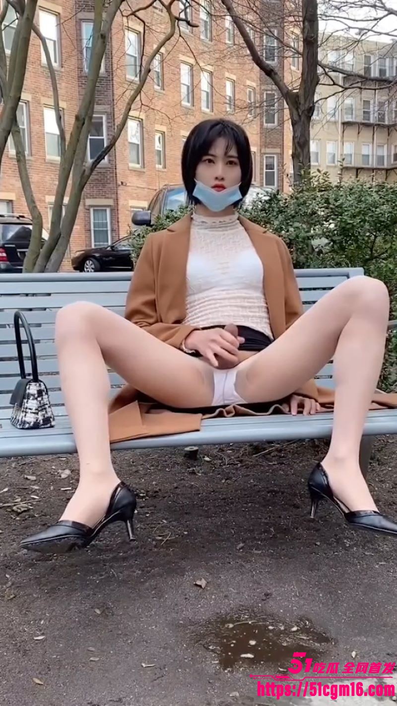 极品TS伪娘小薰户外露出 5