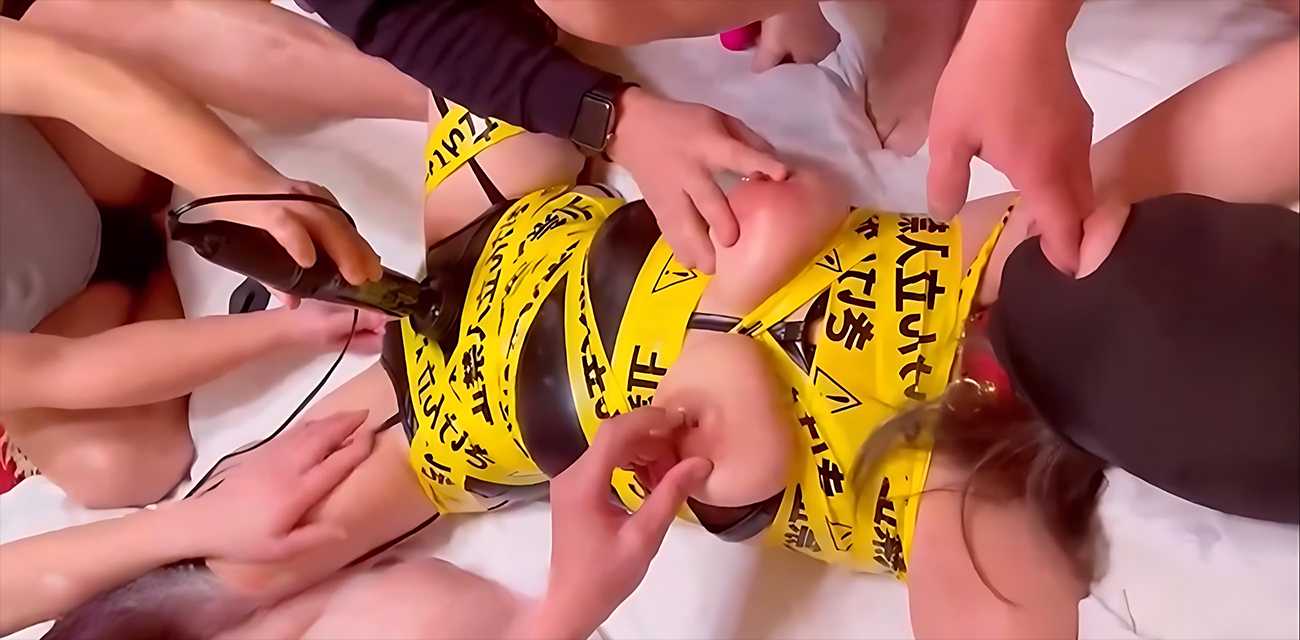霓虹调教师 itsukanoYuu 第六次群趴彻底疯魔 俩樱花妹被十个男人轮番爆操 重口调教到失神！