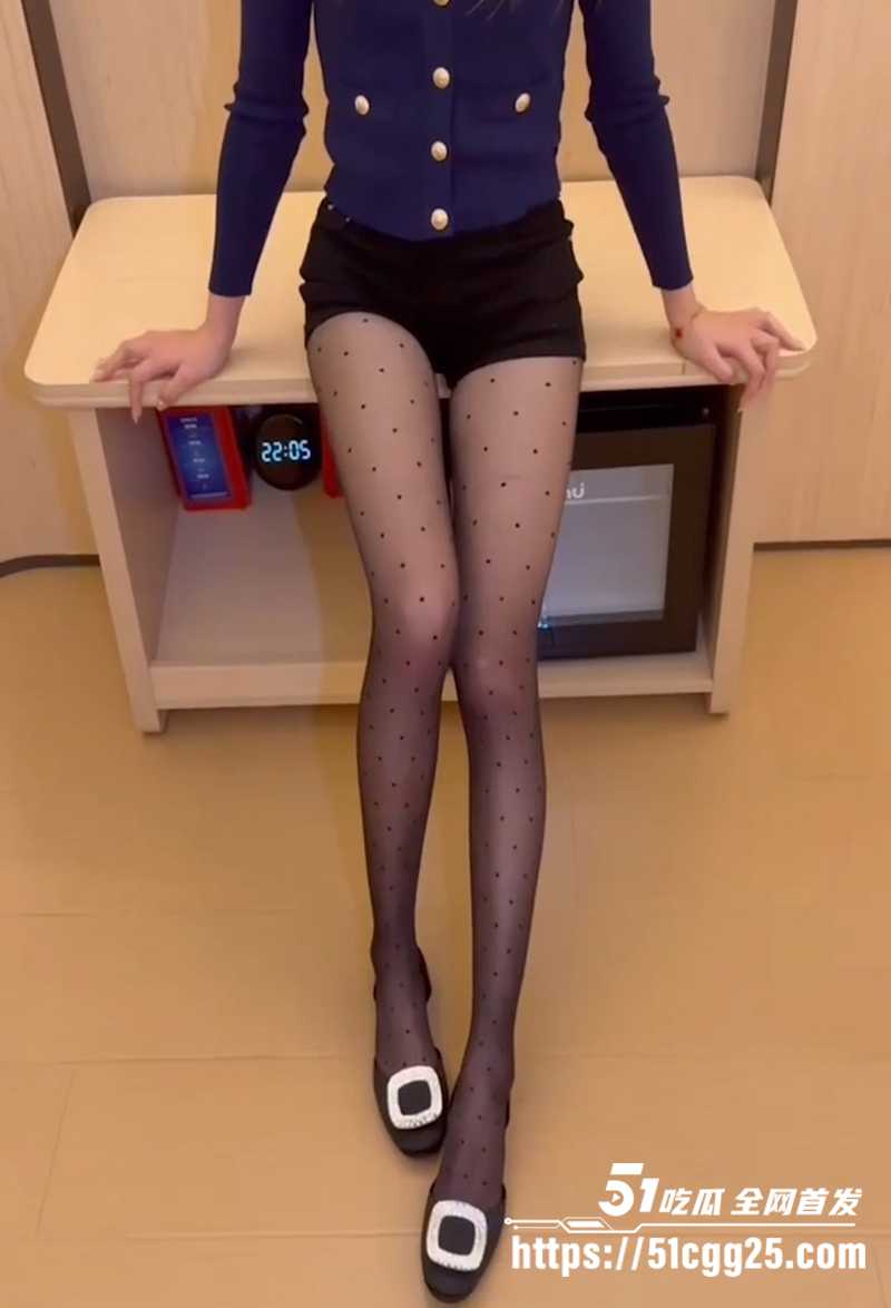 推特深情小K约炮黑丝长腿极品美女视频流出1拷贝