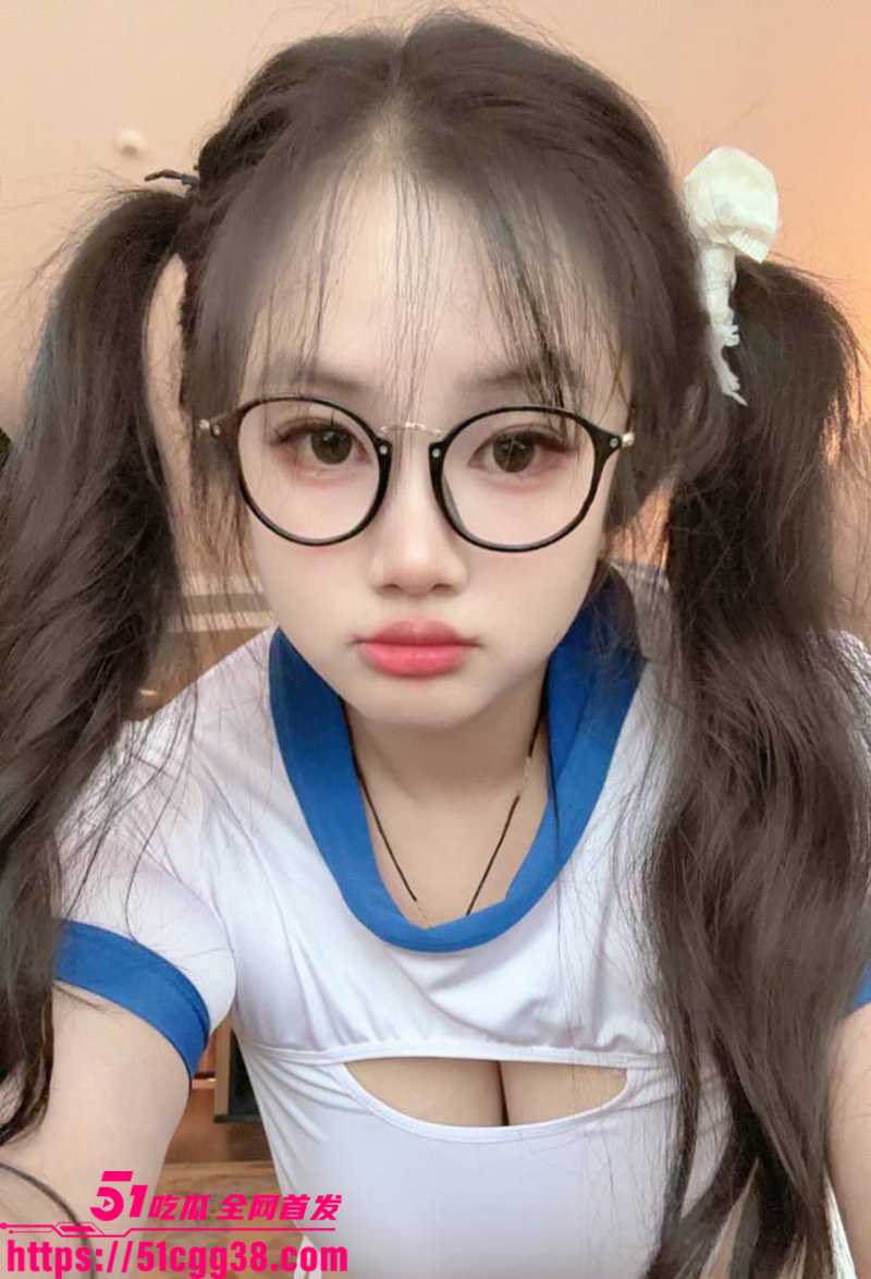 广东深圳大奶反差美女陈荟娴不雅视频曝光1拷贝 广东深圳大奶反差美女陈荟娴不雅视频曝光1拷贝
