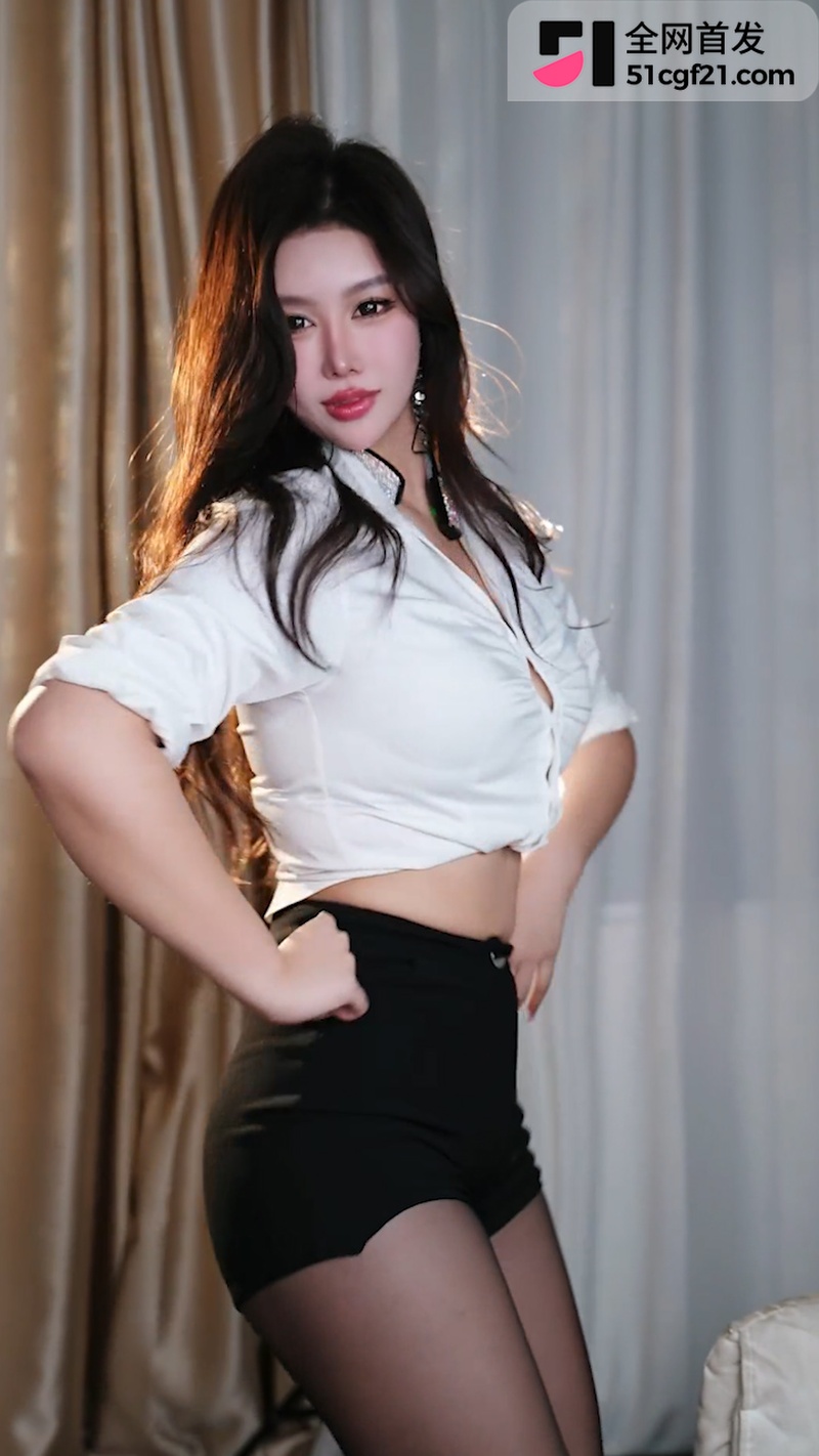 抖音网红女大 肉甜呐 1