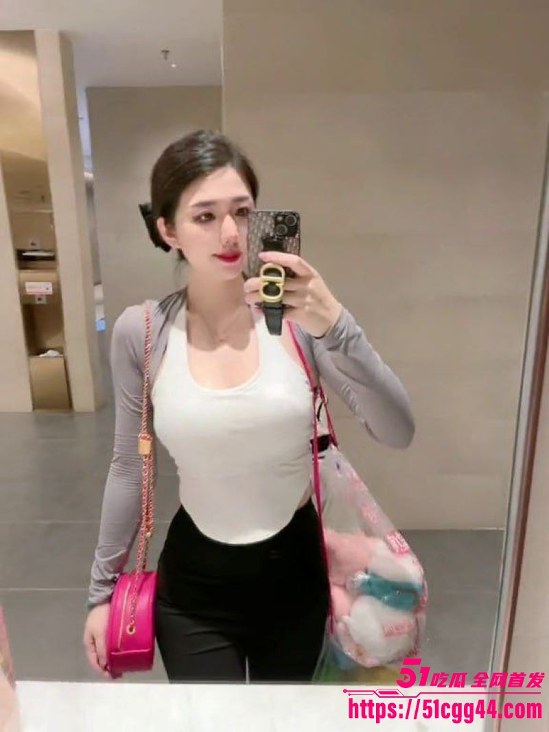 榨精母狗小莹子是汤圆妈黑料爆出 1