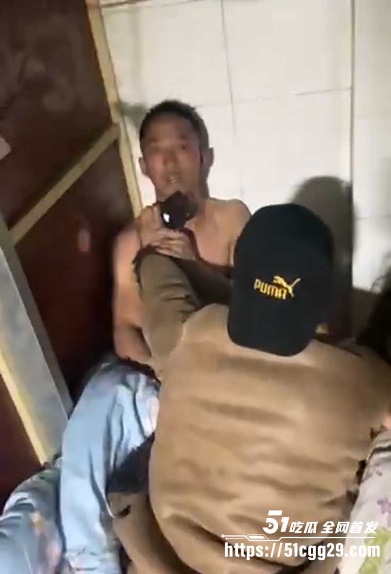 极品淫妻玩偷情 抓奸现场视频流出 1 拷贝