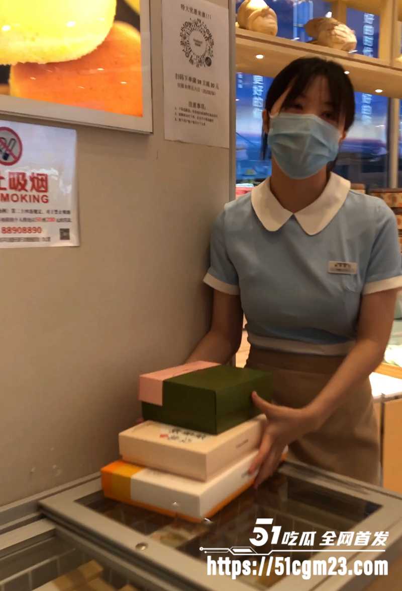 好利来小姐姐抄底偷拍福利 2 拷贝