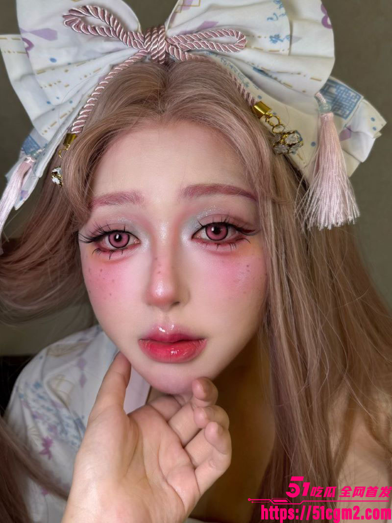 广东小美女刘悦萱被调教视频 1